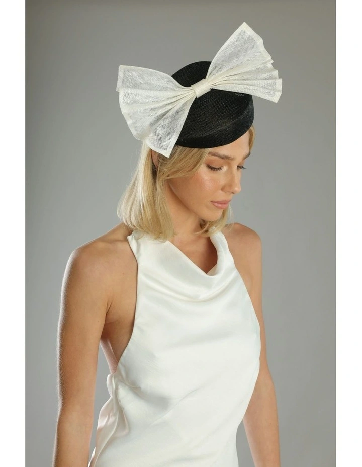 Patricia Fascinator in Black image 3