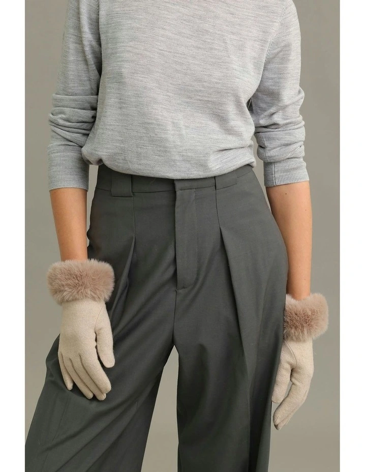 Tammy Faux Fur Gloves in Cream image 3