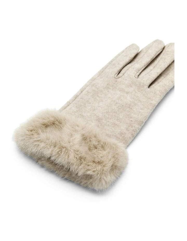 Tammy Faux Fur Gloves in Cream image 6