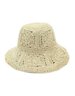 Nyra Bucket Hat in Beige