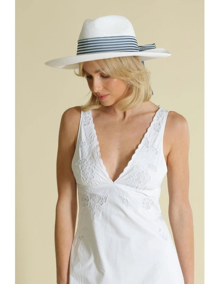 Archer Short-Back Fedora in White image 2