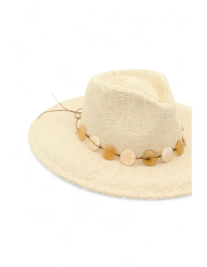 Candice Fedora in Natural image 5