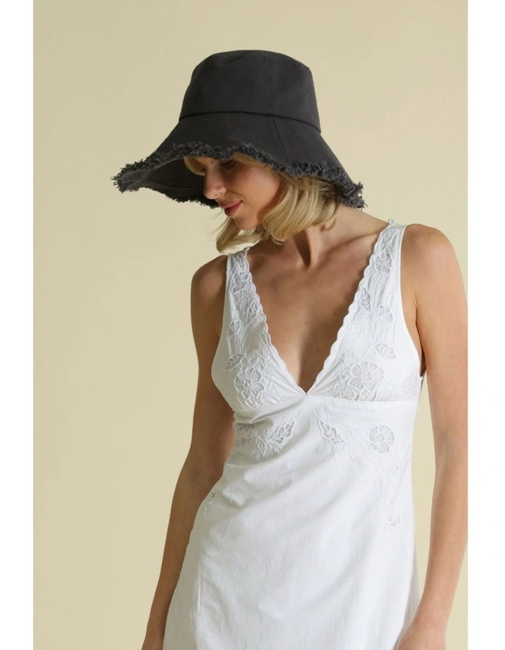 Cameron Bucket Hat in Black image 2