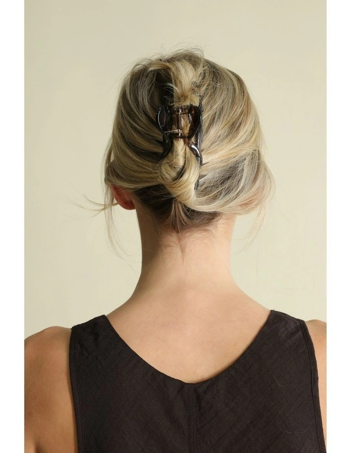 Delphie Hair Claw Set in Brown image 7