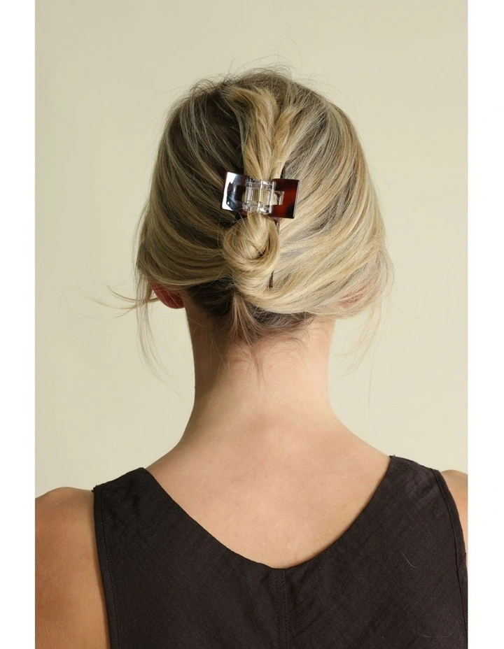 Meghan Hair Claw Set in Brown image 6