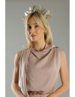 Amaryllis Headpiece in Gold
