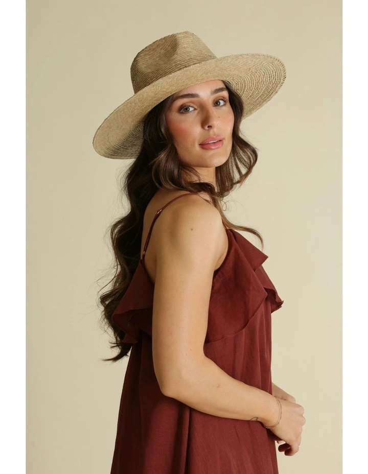 Andrina Fedora in Natural image 4
