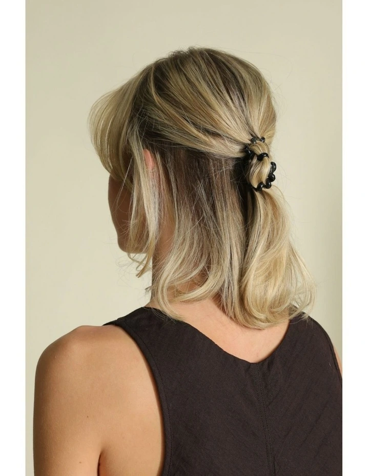 Mara Scrunchie Set in Black image 4
