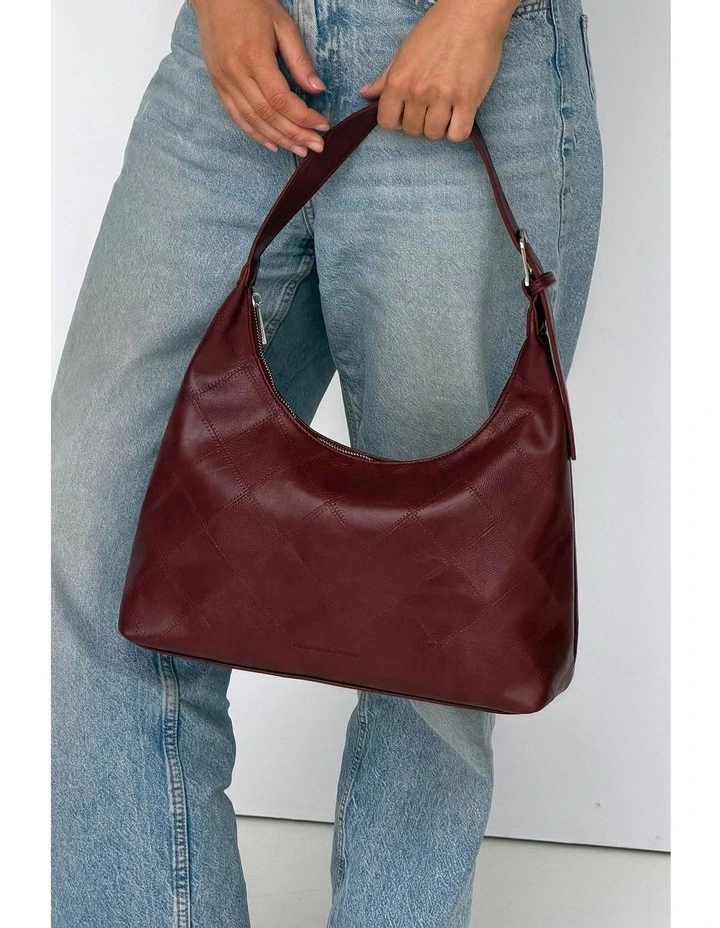 Elsie Shoulder Handbag in Burgundy Red image 2