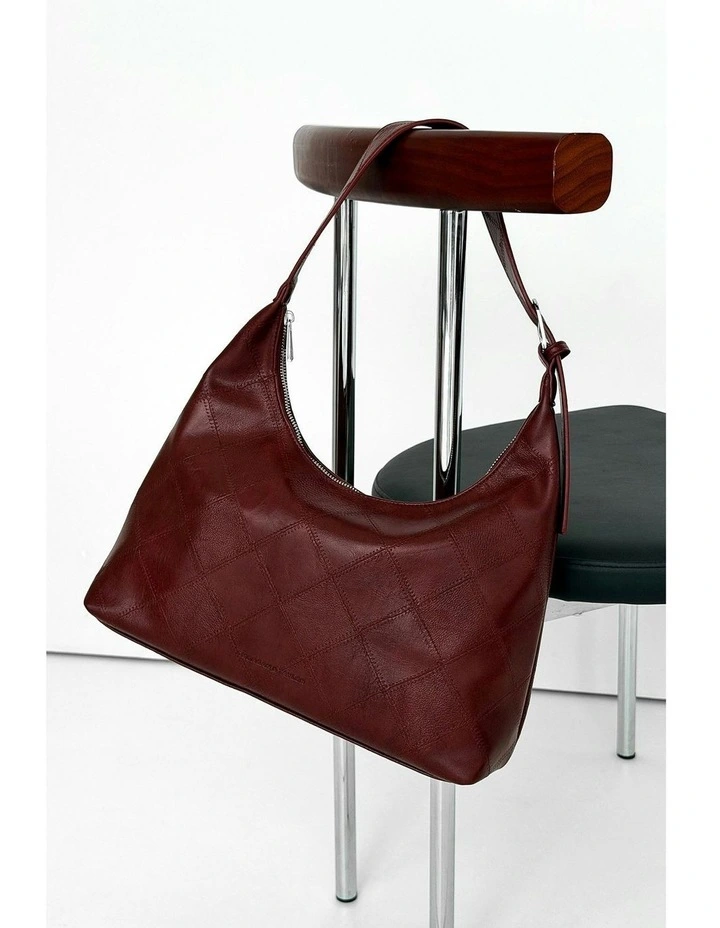 Elsie Shoulder Handbag in Burgundy Red image 3