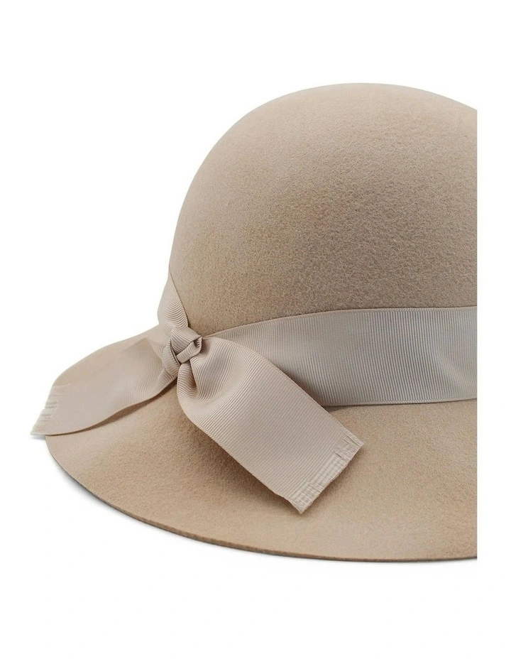 Julietta Wool Felt Cloche Hat in Beige Sand image 3