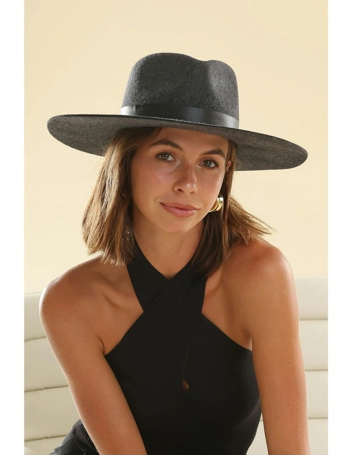 River Wool Fedora in Charcoal Black image 2