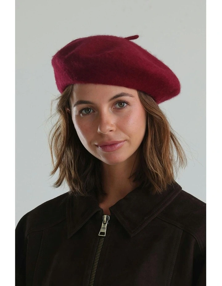 Lisa Wool Beret in Burgundy Red image 2