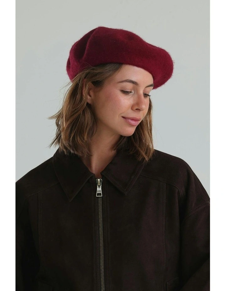 Lisa Wool Beret in Burgundy Red image 7