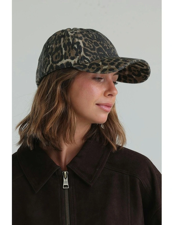 Ruby Cap in Brown image 4