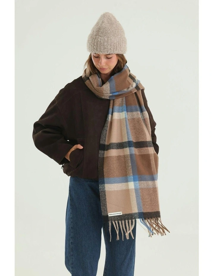 Hana Scarf in Brown image 3