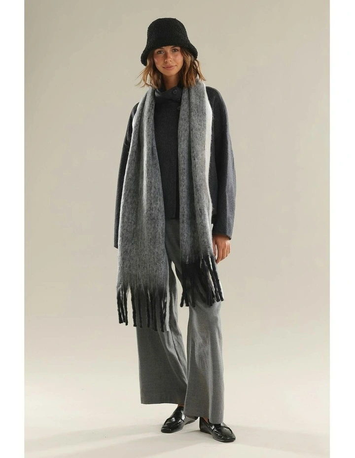 Mya Chunky Scarf in Black image 5