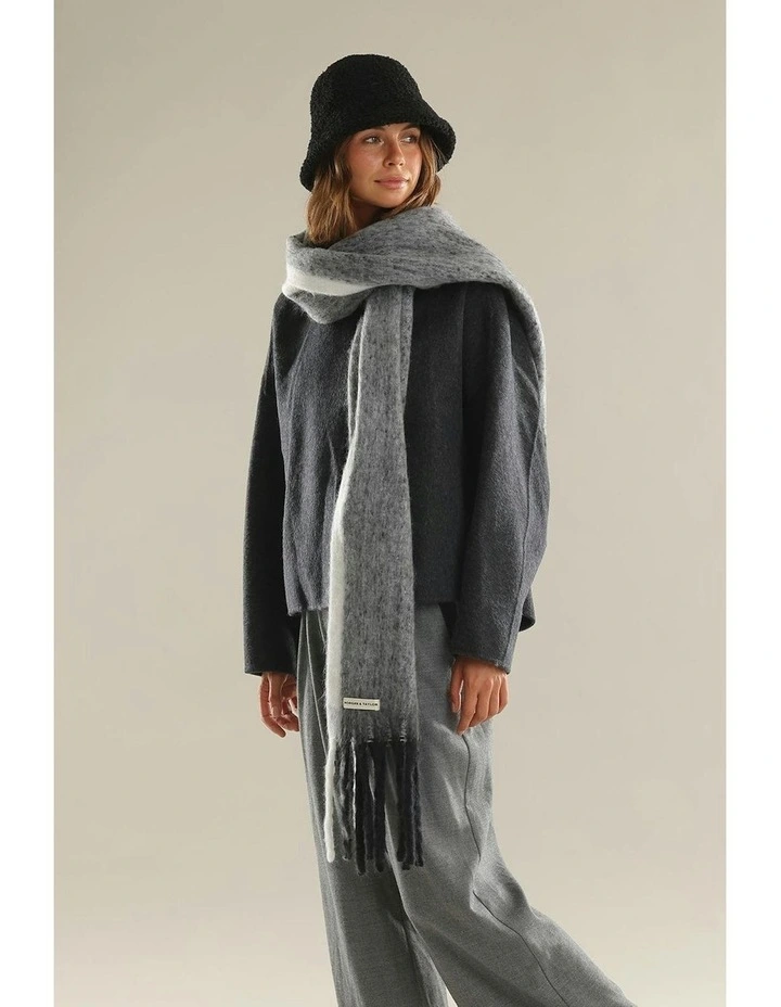 Mya Chunky Scarf in Black image 7