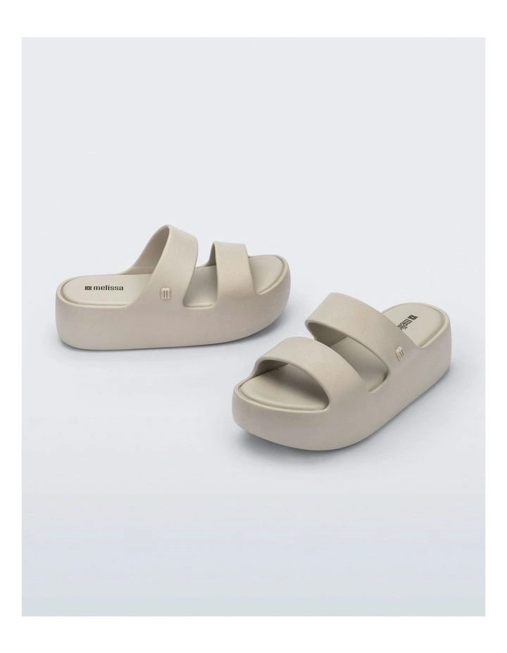 Free Line Platform in Beige image 3