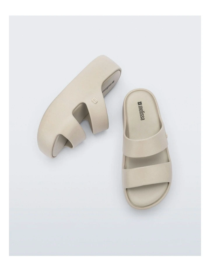 Free Line Platform in Beige image 4