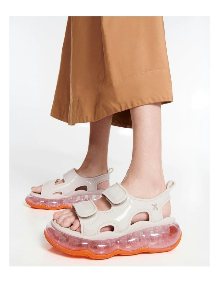 Futura Sneaker in Beige image 5