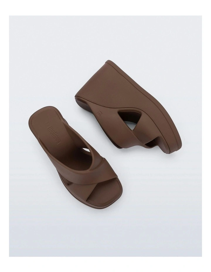 Free Vibe Wedge in Bronze image 4