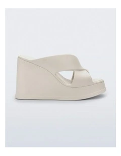 Free Vibe Wedge in Beige