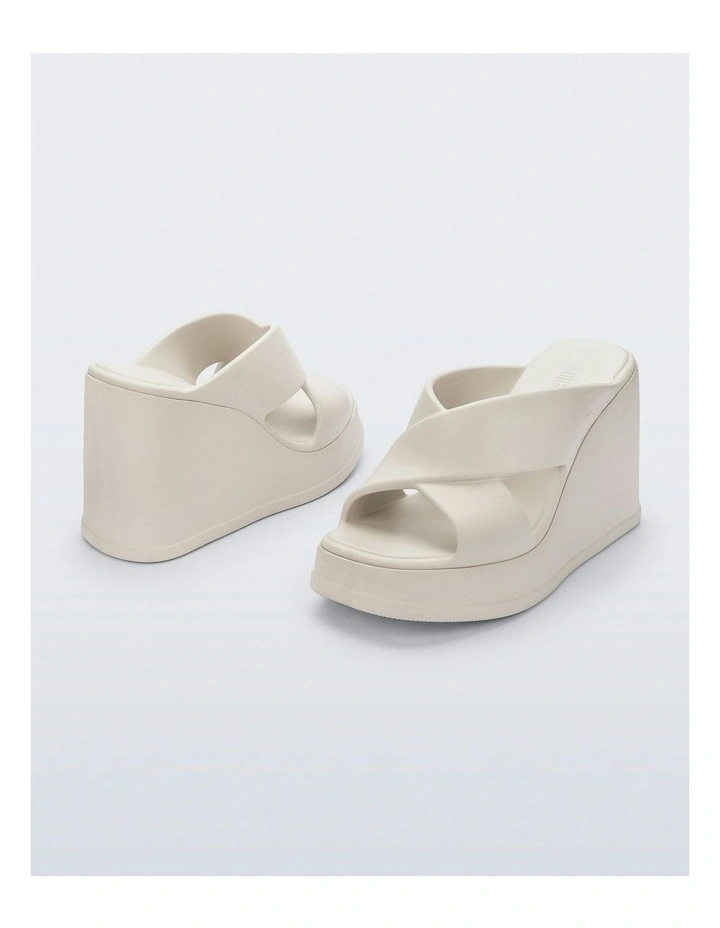 Free Vibe Wedge in Beige image 2