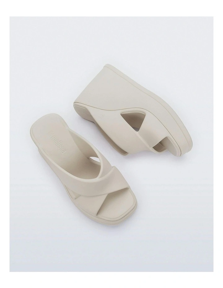 Free Vibe Wedge in Beige image 3