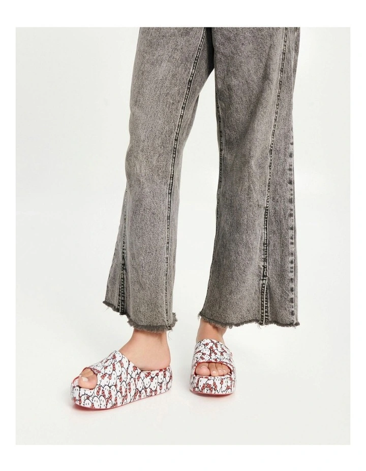 Free Platform Slide + Hello Kitty in Black image 4