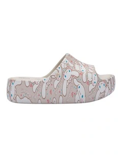 Free Platform Slide + Hello Kitty in Beige
