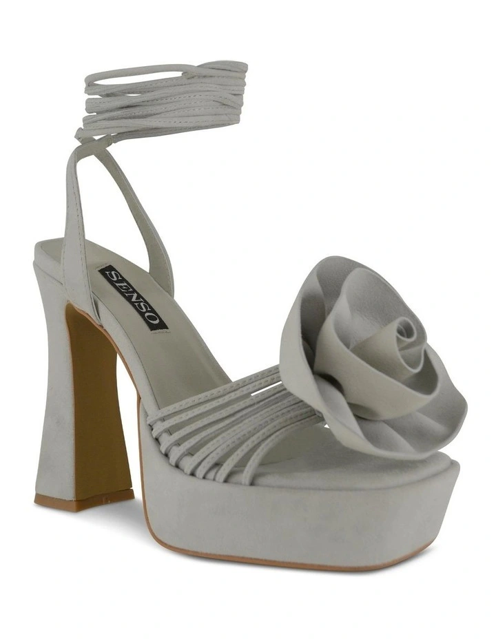 Senso Taya Suede Heeled Sandals in Oyster MYER