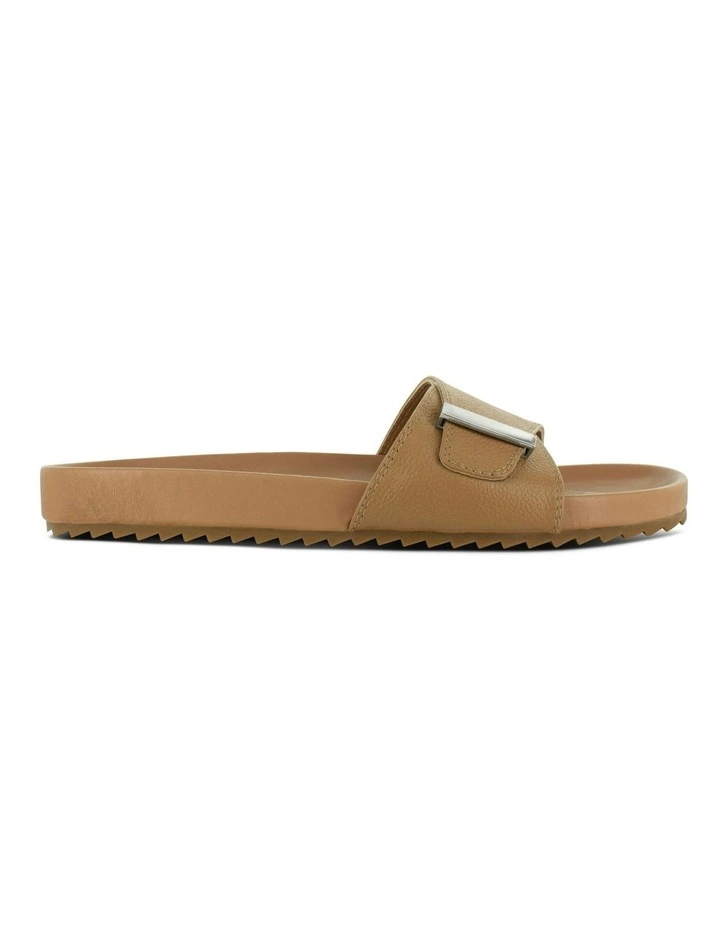 Donna I Flat Sandals in Camel image 1