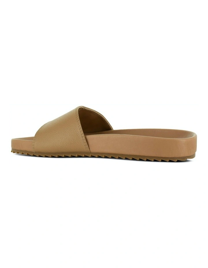 Donna I Flat Sandals in Camel image 3