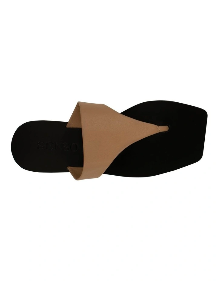 Giulia II Flat Sandals in Camel image 4