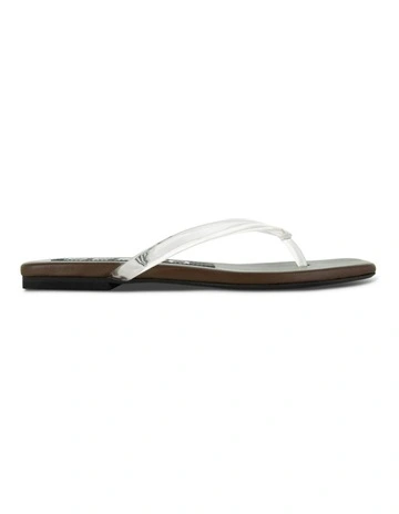 Hula Slip-On Sandals in Oak