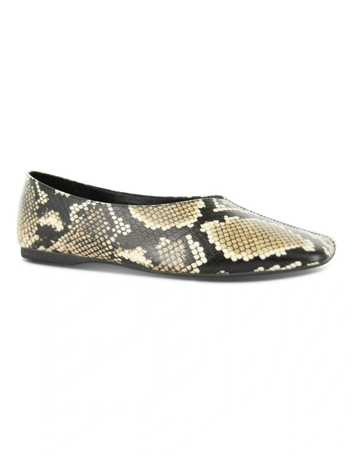 Brynn III Shoe in Brown Multi image 2