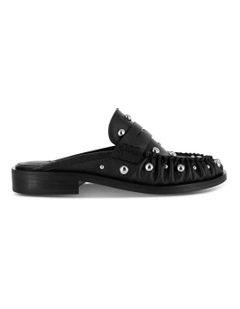 Chase Shoe in Black
