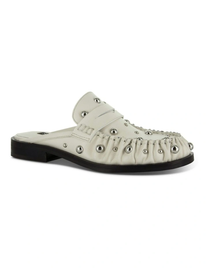 Chase Shoe in White image 2