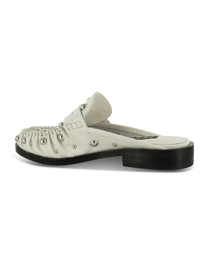 Chase Shoe in White image 3