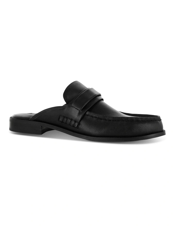 Claudy Shoe in Black image 7