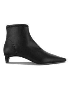 Hailey I Ankle Boots in Black