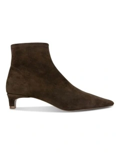 Hailey II Ankle Boots in Chocolate