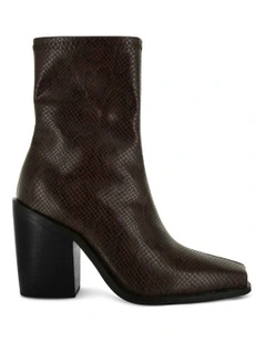 Leona II in Ankle Boot in Red