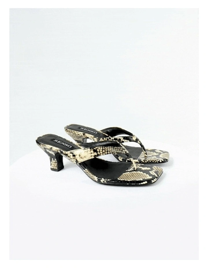 Poesie III Mules in Multi image 6