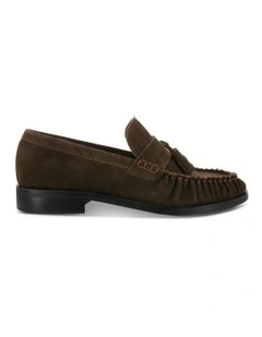 Caggie Leather Loafer in Brown