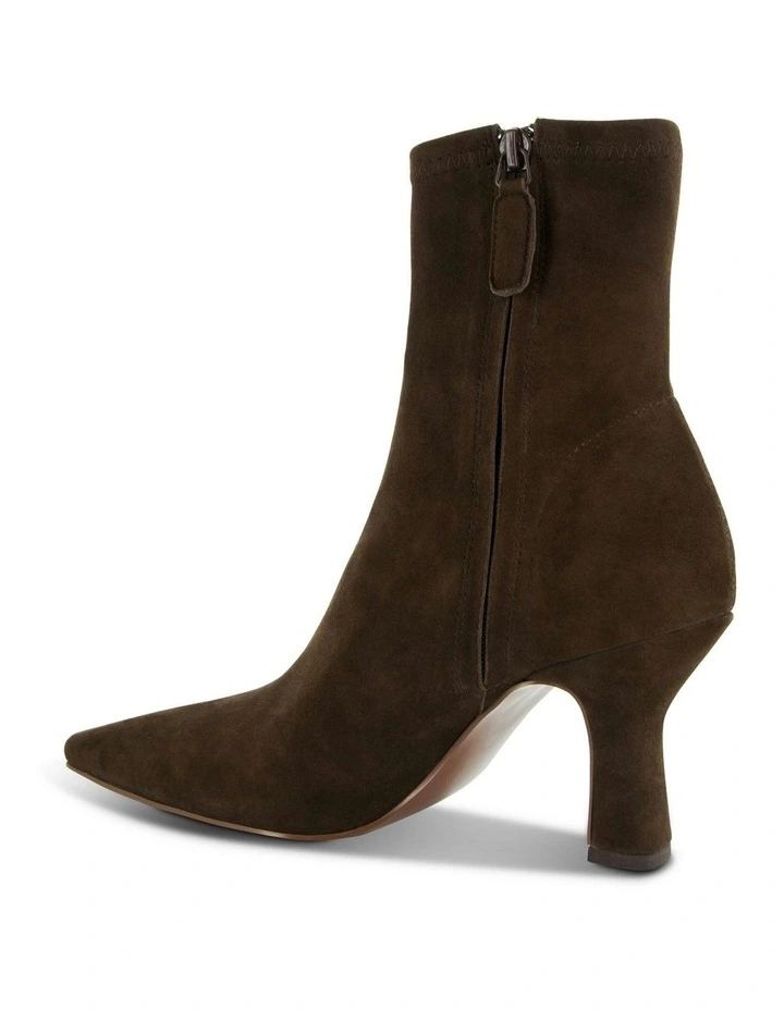 Freya II Boots in Chocolate image 3