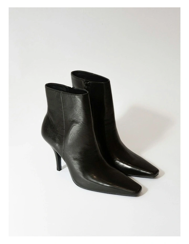 Odin I Boots in Black image 5