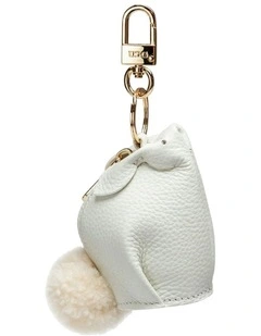 Rabbit Airpod Bag Pendant in Oyster