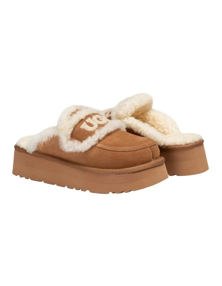 Violet Shearling Platform Slipper in Chestnut image 2